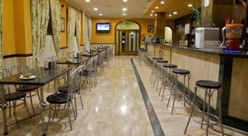 Bar (en el alojamiento)