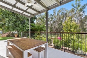 Hytte – deluxe, 2 soverom (Max 5) | Terrasse/patio