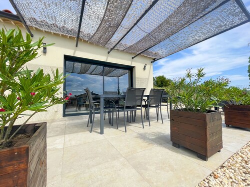 Villa 4* avec 2 chambres climatisation et piscine privée