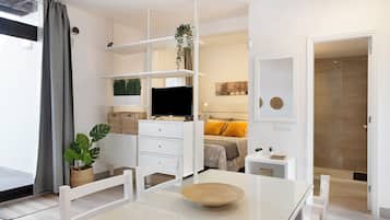 Bügeleisen/Bügelbrett, kostenloses WLAN, Bettwäsche