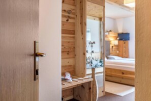 1 camera, Wi-Fi gratuito, lenzuola