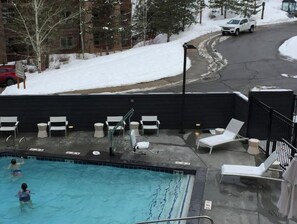 Piscine extérieure, piscine chauffée