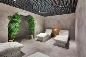 Sauna, baño de vapor y masajes 