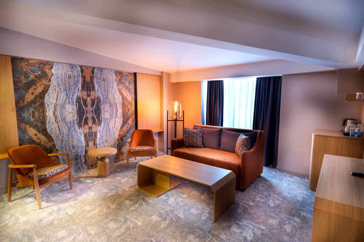 in-room safe, blackout curtains, iron/ironing board, free wifi