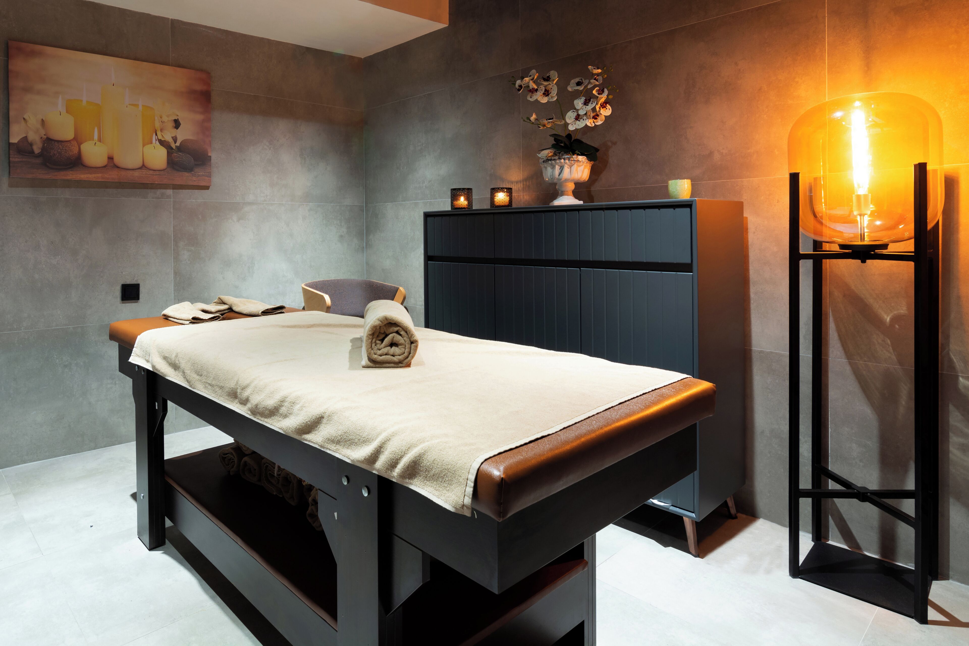 Sauna, baño de vapor y masajes 