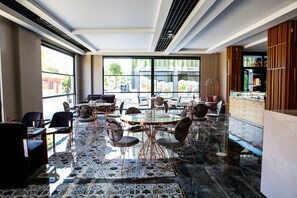 Frokostbuffé hver dag (TRY 550 per person)