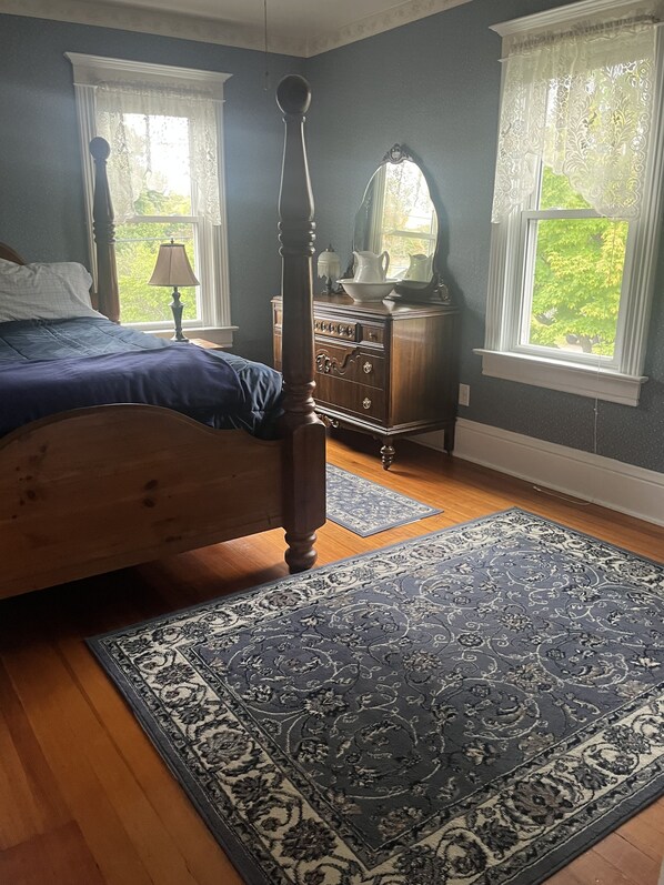 3 Schlafzimmer, Schreibtisch, kostenloses WLAN, Bettwäsche