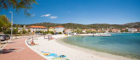 Apartment, 1 Queen Bed with Sofa bed | Beach