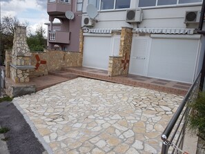 Property entrance - Apartment Misel With Bedrooms With Terrace and sea View (Omisalj)