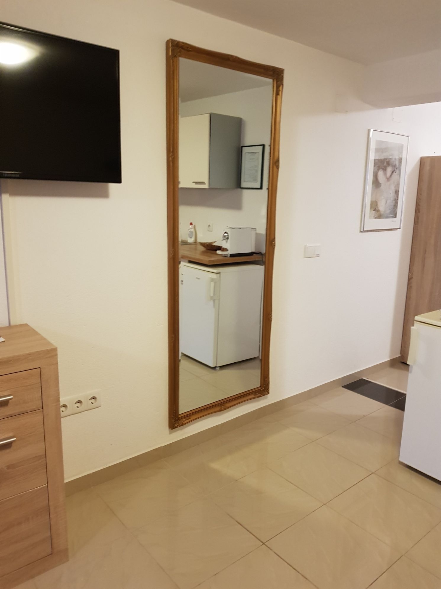 Apartment, 1 Bedroom, Accessible, Smoking | Room amenity