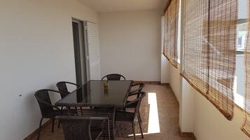 Appartamento, 2 camere da letto, balcone | Vista dalla struttura