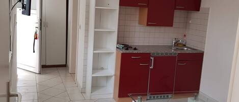Apartment, 1 Bedroom, Accessible, Smoking | Interior