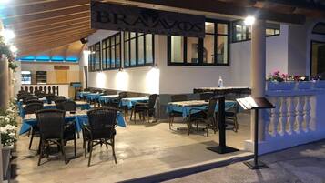 Camera, 1 camera da letto, fumatori, balcone | Interni