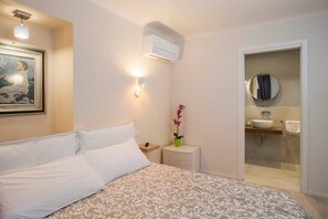 3 chambres, fer et planche à repasser