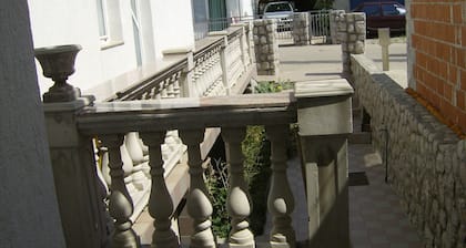 Apartment Ivo With 1 Bedroom, in Omisalj