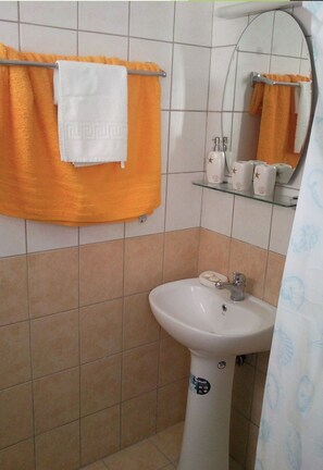Habitación, 1 habitación, para fumadores, balcón | Baño