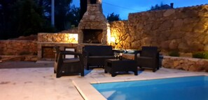 Villa, 3 habitaciones, piscina privada, vistas al jardín | Piscina | Una piscina al aire libre
