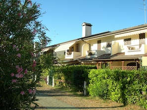 Villa, 2 Schlafzimmer, Balkon, Gartenblick | Garten