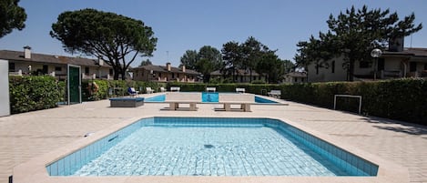 Villa, 2 chambres, balcon, vue sur le jardin | Piscine | Piscine extérieure