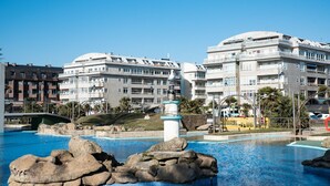 Unclassified image, 4 of 19, button - Apartment on the First Line of Samil Beach and With Frontal Views of the sea (Vigo)