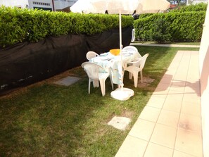 Villa, 2 Schlafzimmer, Terrasse, Gartenblick | Außenbereich