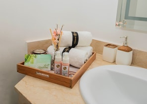 Apartment, 2 Bedrooms, Accessible, Balcony | Bathroom - Luxurious Apartment in Sidi Bou Zid With Garden View (Nouaceur)