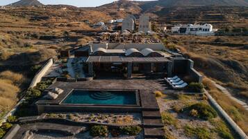 Two Bedroom Villa | 1 bedroom, memory foam beds, in-room safe, iron/ironing board