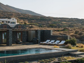 Two Bedroom Villa | Κρεβάτια memory foam, χρηματοκιβώτιο στο δωμάτιο, σίδερο/σιδερώστρα 