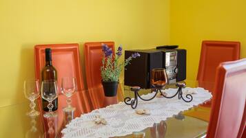 Apartment, Multiple Beds | Private kitchen | Fridge, oven, stovetop, electric kettle