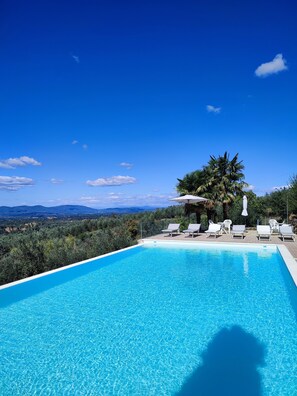 Outdoor pool - Cafaggio Primo, exclusive use of farmhouse with pool and a  breathtaking view (LORO CIUFFENNA)
