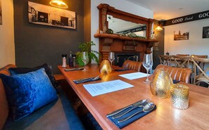 Interior - The Adam & Eve (Market Rasen)
