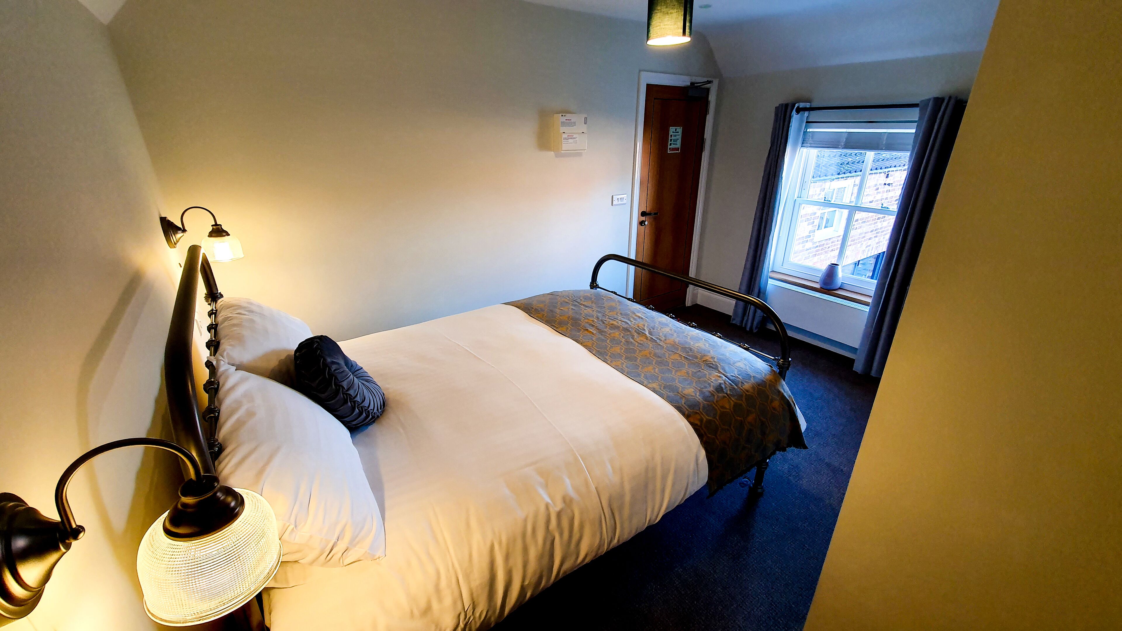 classic double room | 1 bedroom, egyptian cotton sheets, premium bedding, pillow-top beds