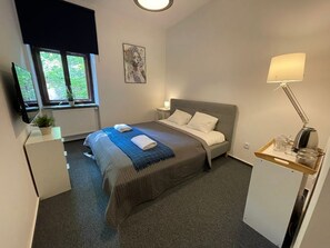 Chambre de base double | Accès au Wi-Fi (inclus), literie fournie