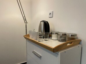 Basic-Doppelzimmer | Essbereich im Zimmer