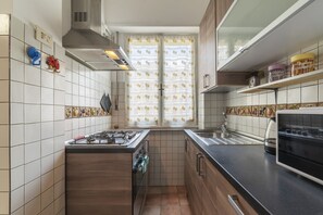 Microonde, forno, piano cottura