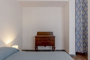 1 bedroom, iron/ironing board, WiFi