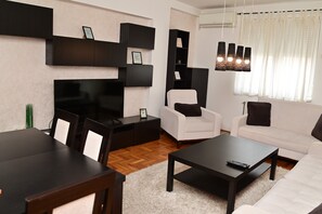 Apartemen Keluarga | Area keluarga | TV layar datar