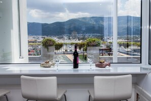 Outdoor dining - Penthouse in center of Athens with View (Athens)
