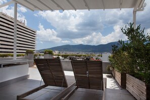 Luxury Apartment | Terrace/patio - Penthouse in center of Athens with View (Athens)