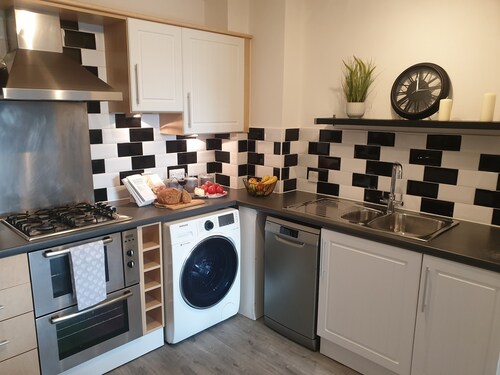 2 bedroom apartment with a large balcony.