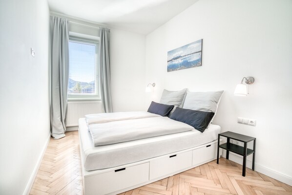 Individually decorated, desk, free WiFi, bed sheets