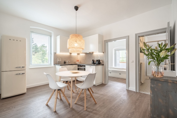 Before Sunset Top 3 | Eget kjøkken | Kjøleskap, ovn, kokeplater og oppvaskmaskin