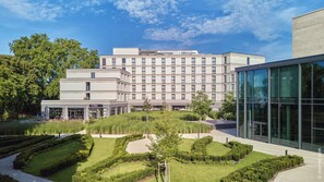 Exterior - Dorint Parkhotel Frankfurt - Bad Vilbel (Bad Vilbel)