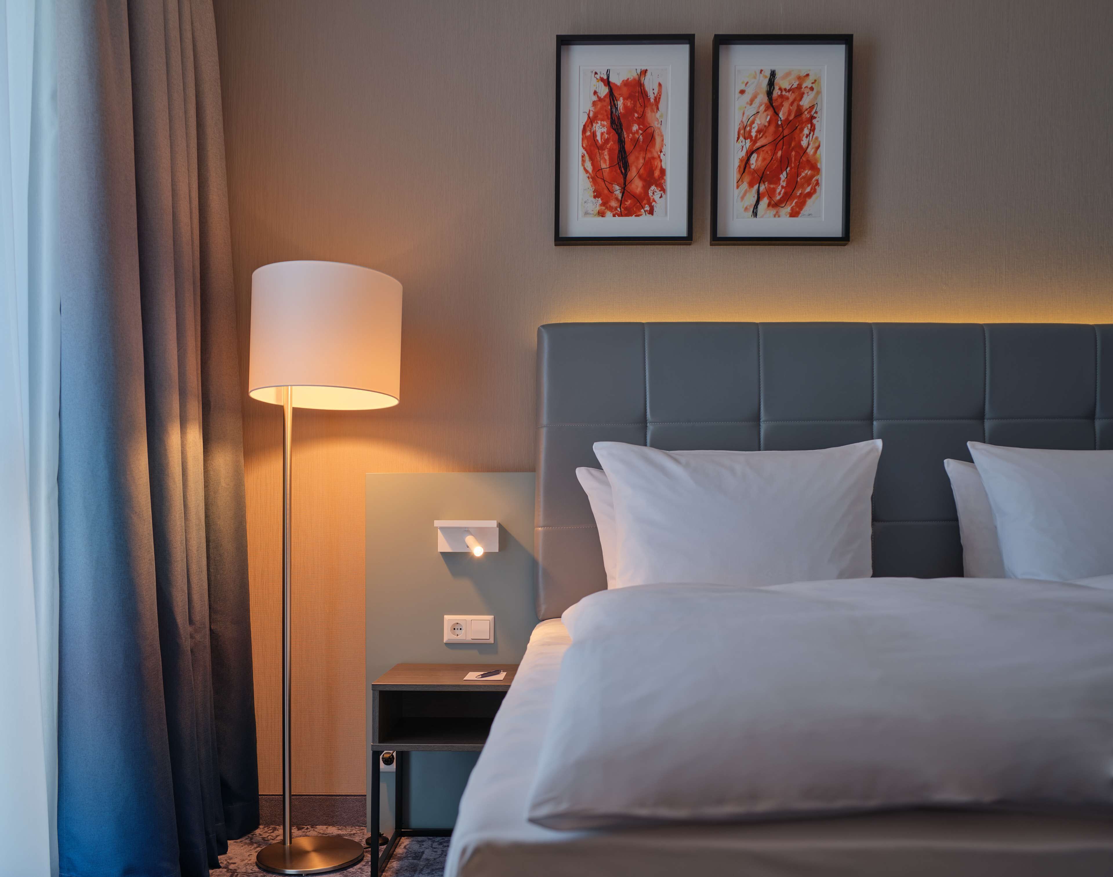 1 bedroom, in-room safe, desk, blackout curtains