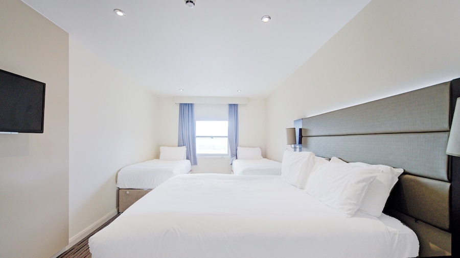 Belvilla Newport City Centre Hotel - Lifestyle