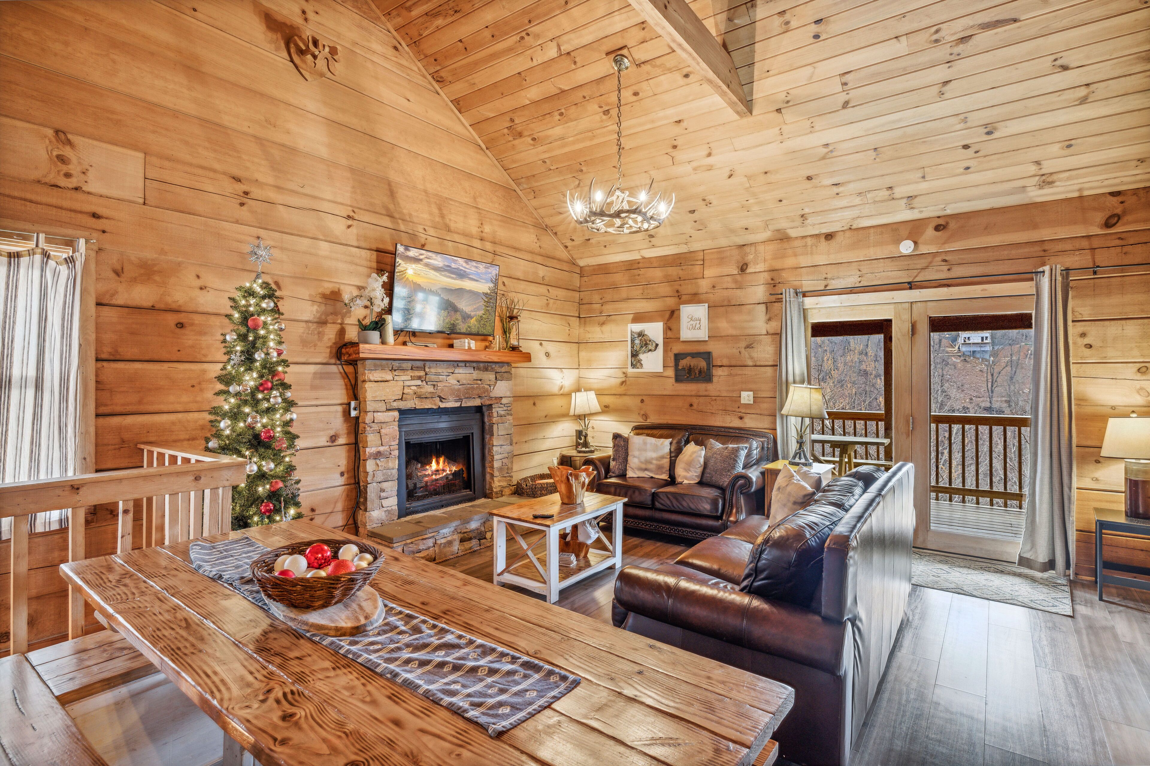 Smart TV, fireplace, foosball, table tennis