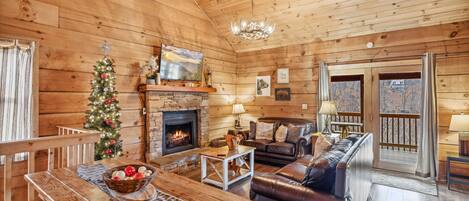 Smart TV, fireplace, table football, ping pong