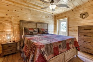 5 bedrooms, free WiFi, bed sheets