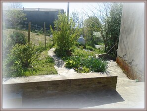 Property grounds - Petit Gite EN Campagne DU Parc DES Grands Causses EN SUD Aveyron (Plaisance)