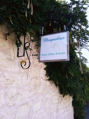 Enceinte de lâhĂ©bergement